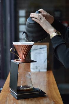 Hario V60 Buono Drip Kettle - Matte Black (1.2L) - Balance Coffee